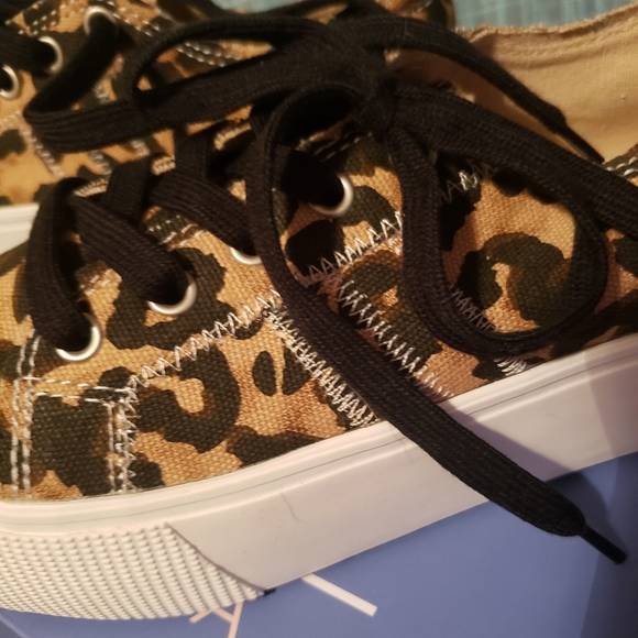 Ladies Jellypop Platform Leopard Print Sneakers 6.5 - Picture 2 of 10